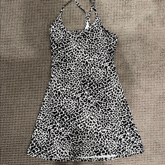 Outdoor Voices Dresses & Skirts - OUTDOOR VOICES SNOW LEOPARD EXERCISE DRESS